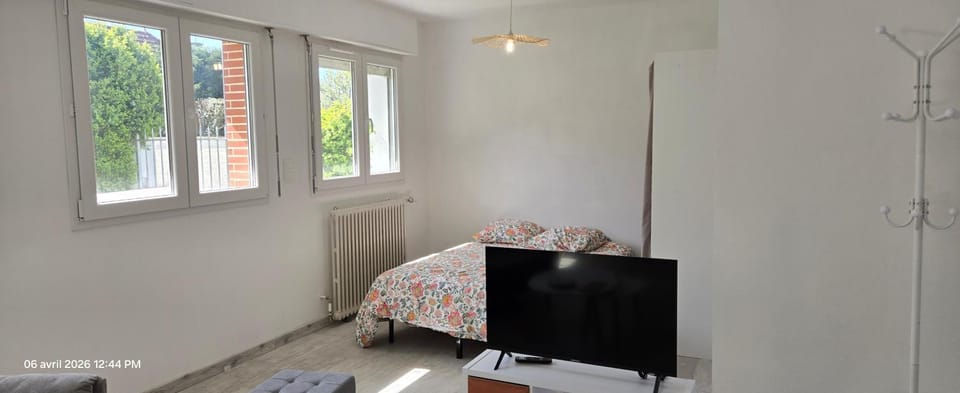 pied-à-terre tout équipé avec coin nuit et jardin Apartment in Troyes