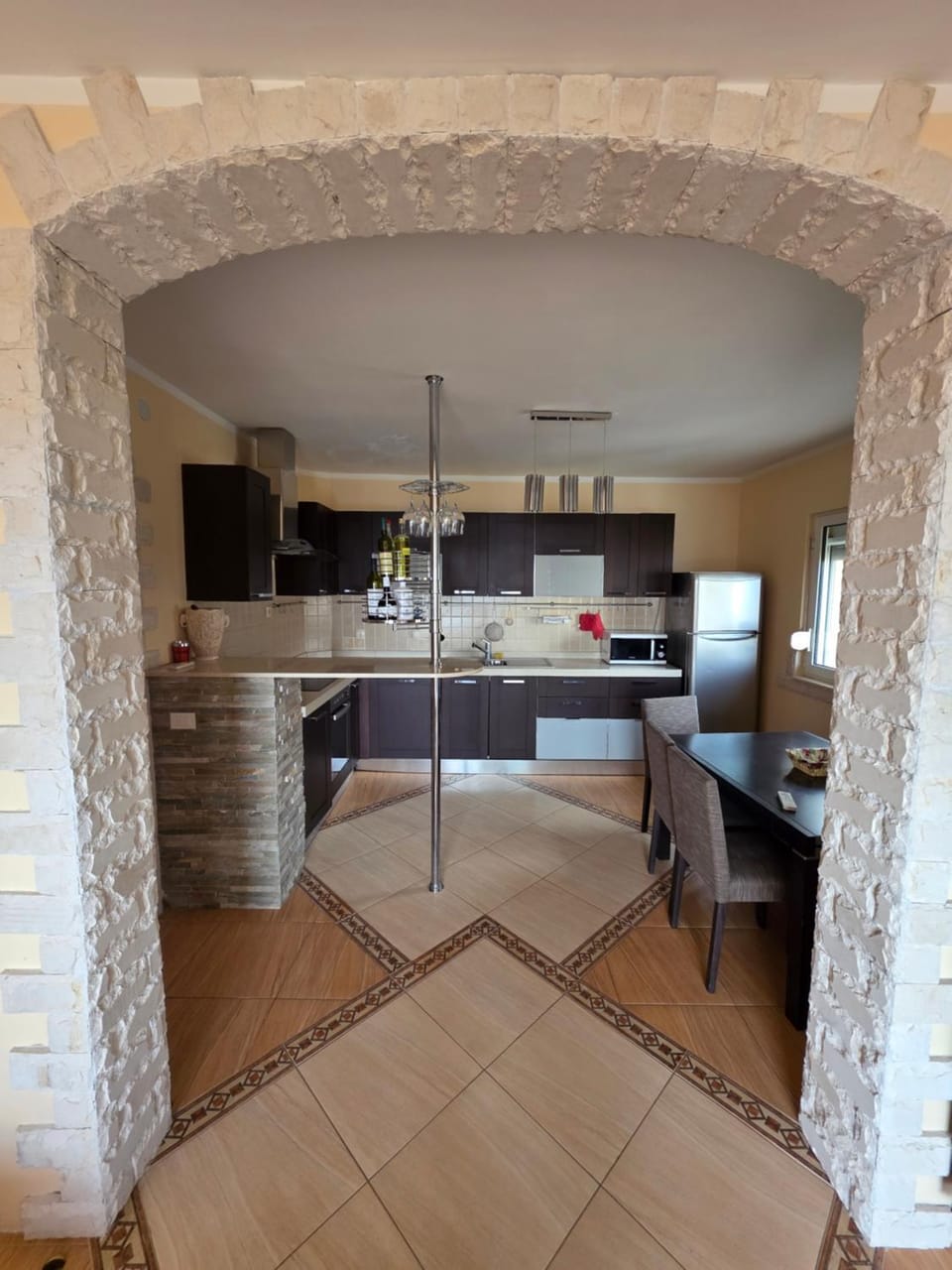 Kitchen or kitchenette, Seating area, kitchen