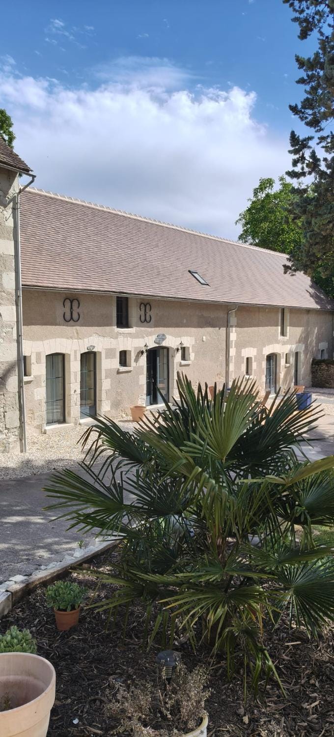 la métairie des hirondelles en Brenne Bed and Breakfast in Centre-Val de Loire