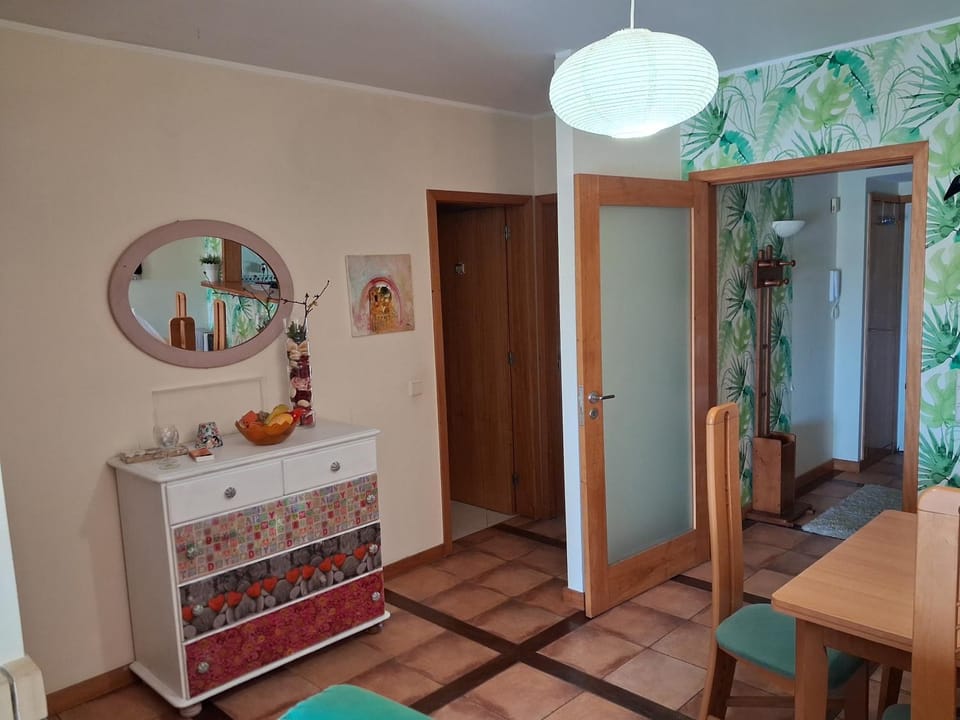 Bathroom, Seating area, Dining area