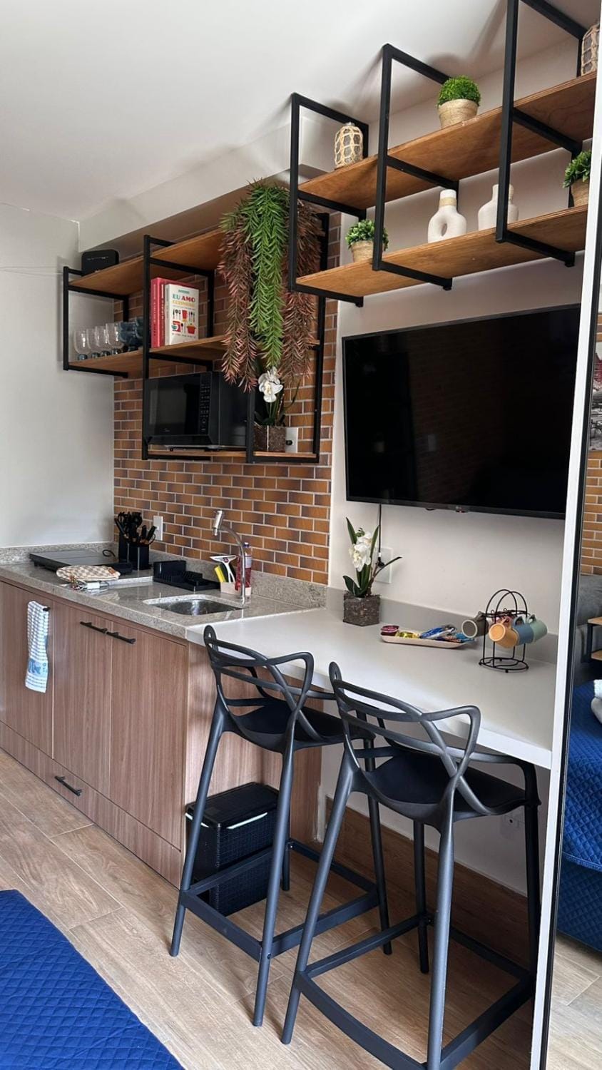 Kitchen or kitchenette, Dining area, pet friendly, stove