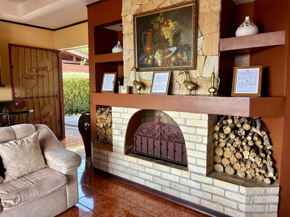 Casa Linda Vista House in Heredia Province
