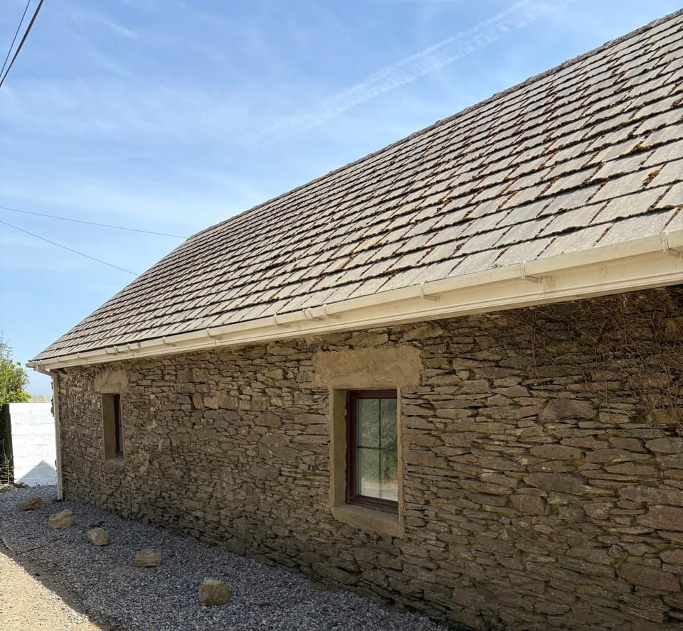 The Cottage at the Ballinadee bus Apartment in County Cork