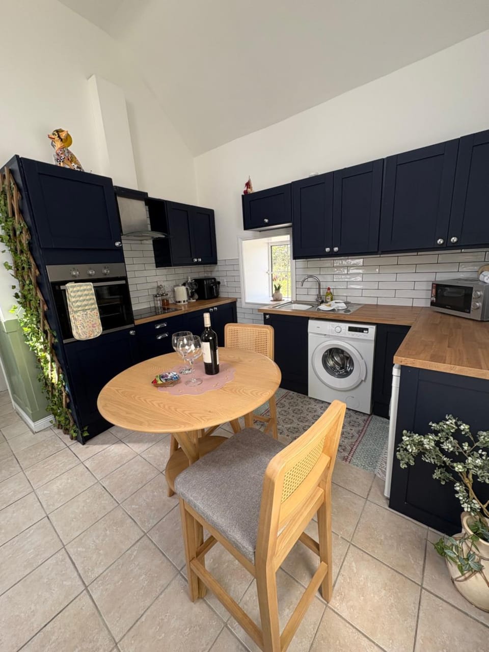 The Cottage at the Ballinadee bus Apartment in County Cork