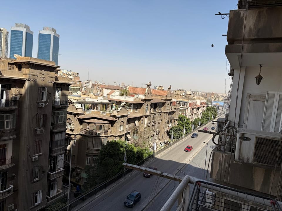 Property building, Day, Neighbourhood, City view, Street view, Location, Parking