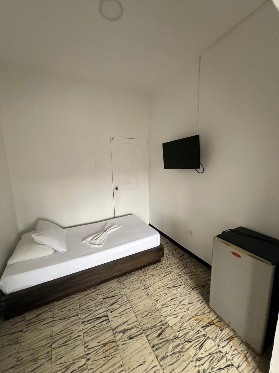 Bed, TV and multimedia, Photo of the whole room, Evening entertainment