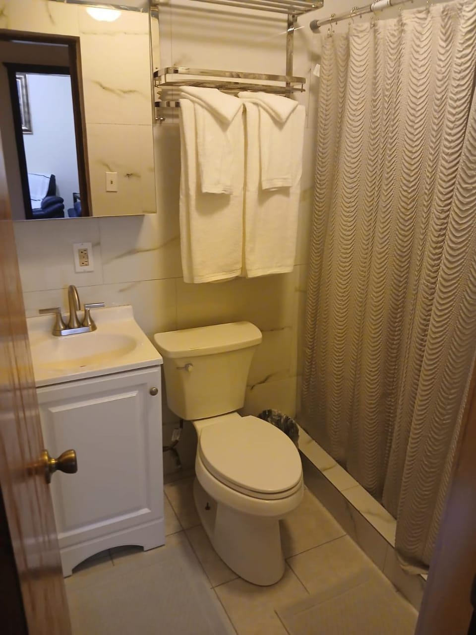 Yellow Leaf Suite Apartment in Virgin Islands (U.S.)