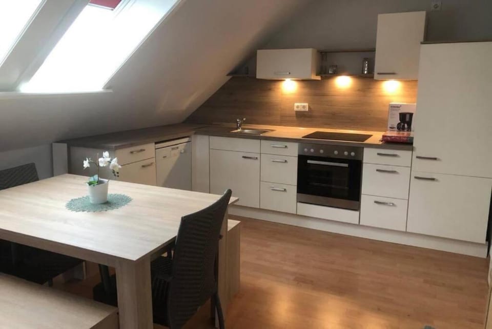 Property building, Kitchen or kitchenette, Living room