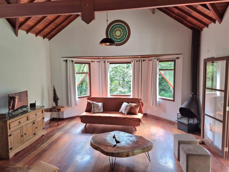 Chácara Riacho Doce - casa com lareira no centro São Pedro da Serra, RJ House in State of Rio de Janeiro