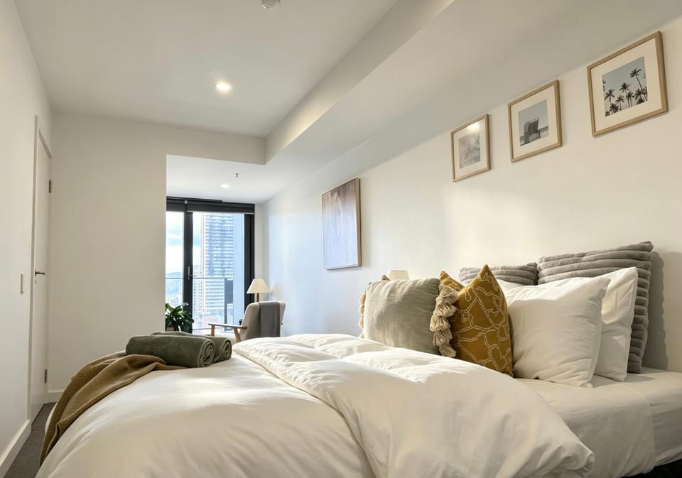 Modern 2B2B City Apartment-Free Parking-Pool-Gym Apartment in Adelaide