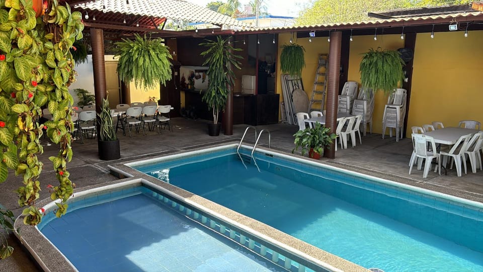 Hotel Luxi Hotel in State of Michoacán