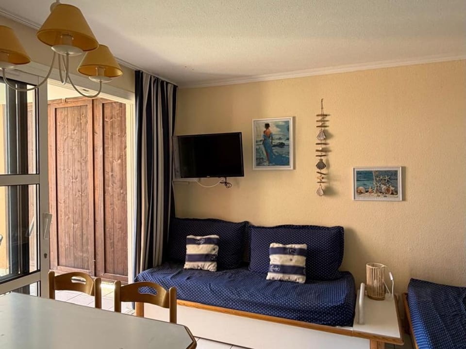 Rez-de-jardin pour 4 pers. à Cap Esterel - FR-1-504-718 Apartment in Saint-Raphael