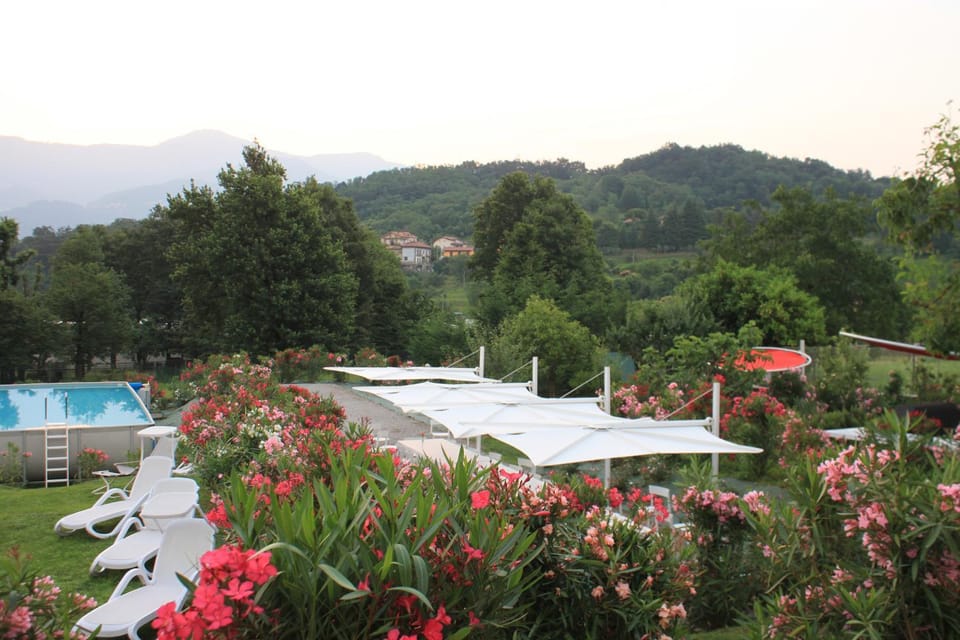 Spring, Day, Natural landscape, Mountain view, sunbed