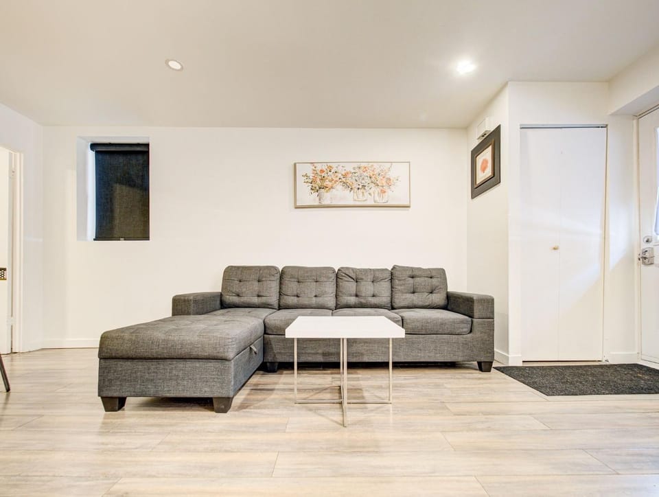 Griffintown Hideout Apartment in Montreal