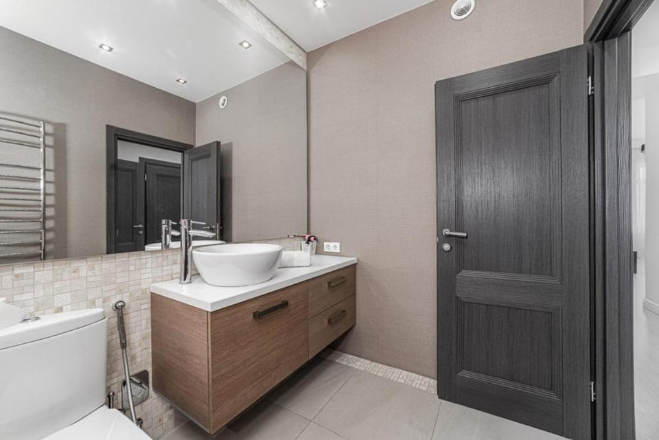 Bathroom, Bath