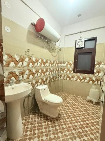 Toilet, Bathroom