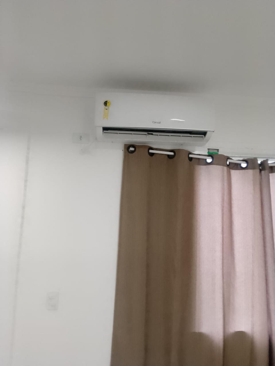 Kitnet Praia Grande com Ar condicionado Apartment in State of São Paulo
