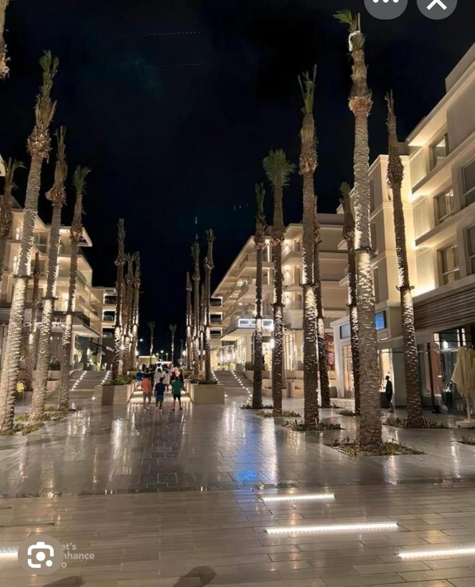 Lux Marina View Deal 2BD HotSpot Panorama TopStay Apartment in Egypt