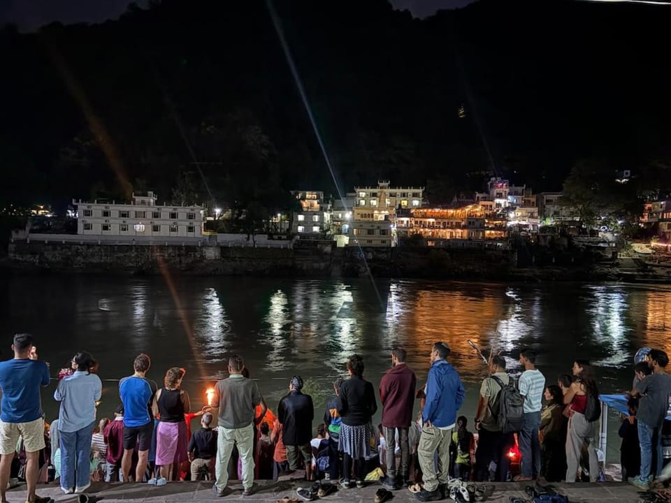 Retreat Stay AC 1BHK Walk to Ganga Upper Tapovan Apartment in Rishikesh