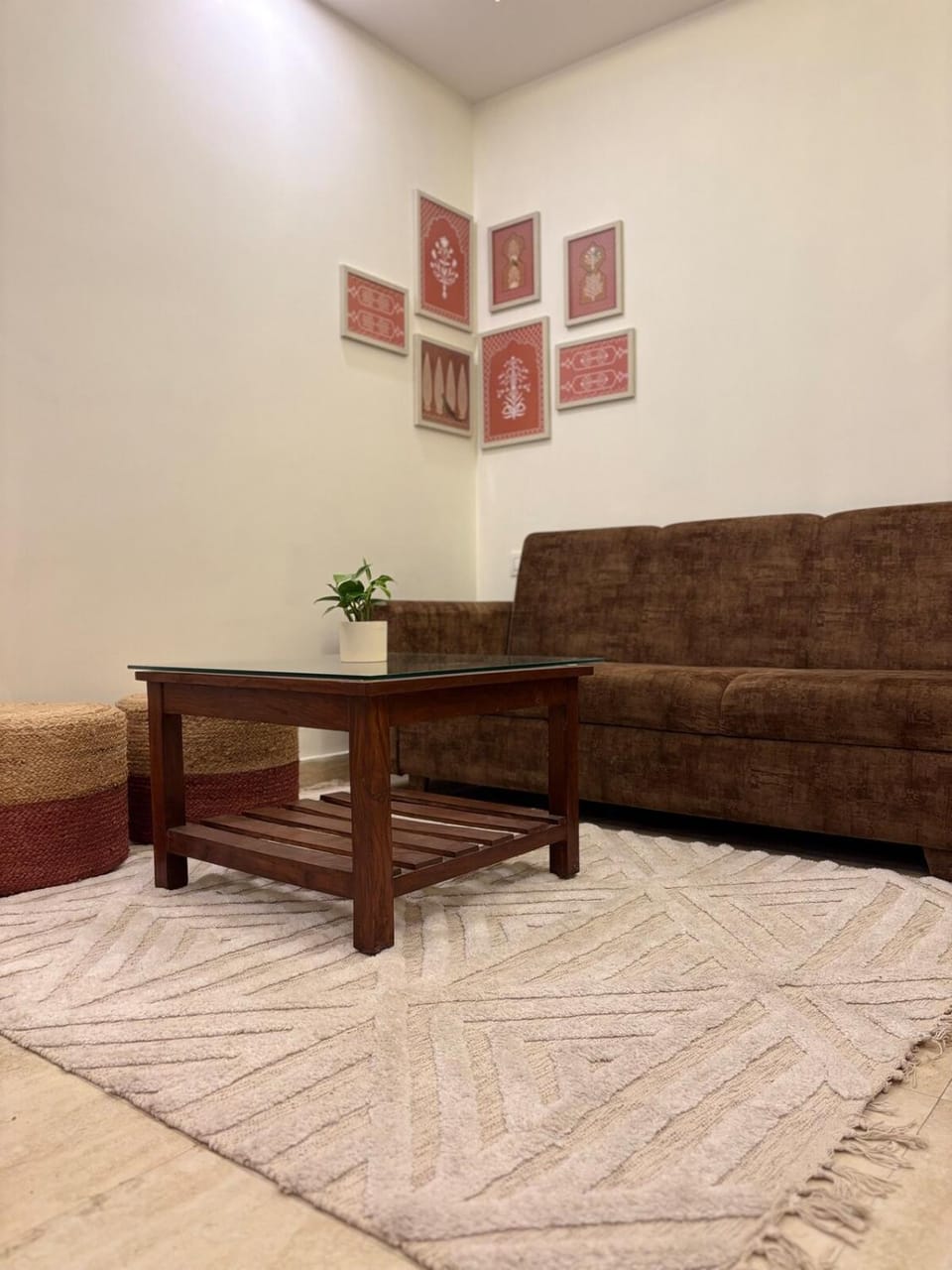 Retreat Stay AC 1BHK Walk to Ganga Upper Tapovan Apartment in Rishikesh