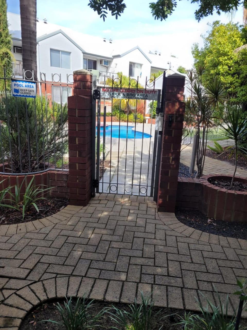 Twin or double room in a 2 bedroom apartment Vacation rental in Perth