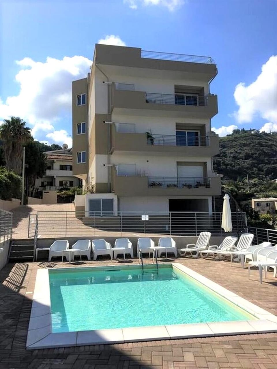 Property building, Swimming pool