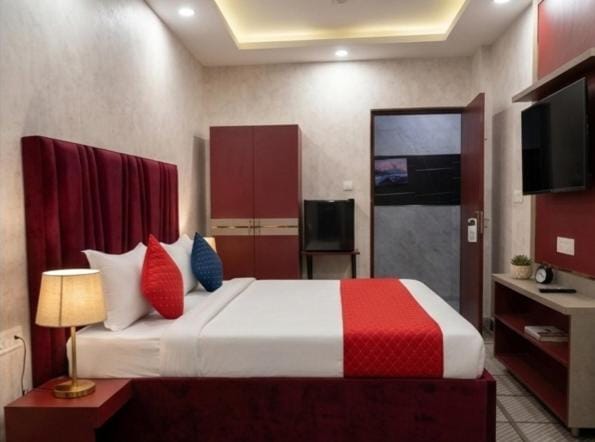 Cloud Cobe Hotel in Delhi