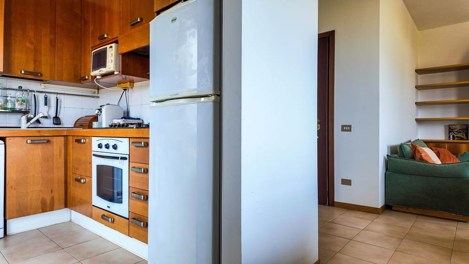 Kitchen or kitchenette, oven, stove