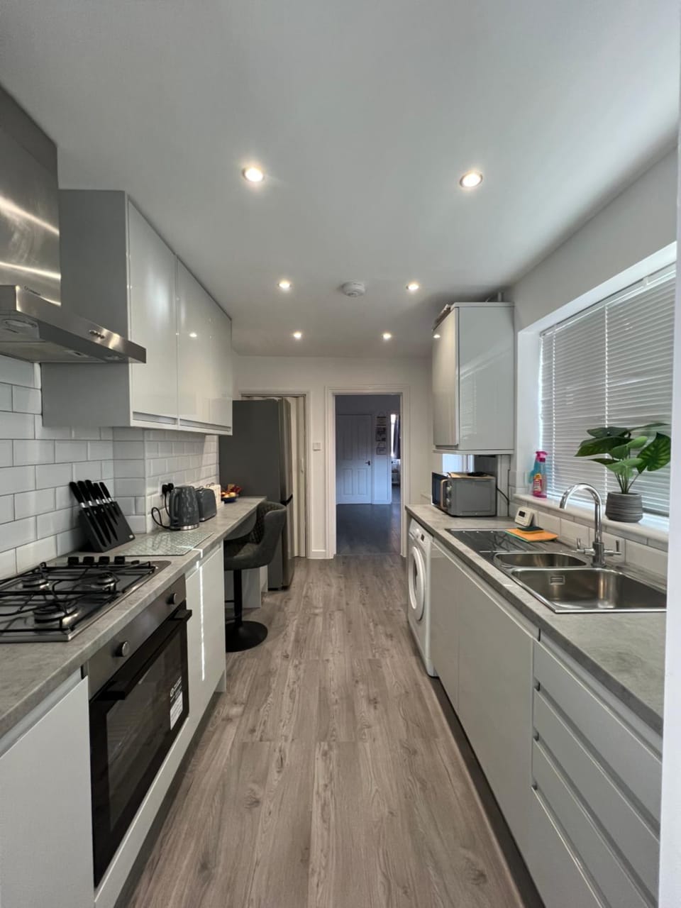 Central Kettering Apartment by SJP Ideal for up to 3 Guests Apartment in Kettering
