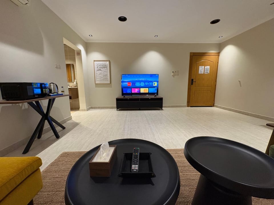 إقامة إيوان بدخول ذاتي وصالة جانبية 3 Apartment in Riyadh Province