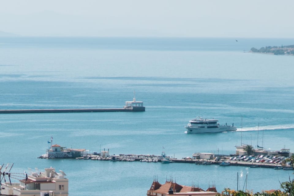 Anastasia's Loft Apartment in Decentralized Administration of the Aegean