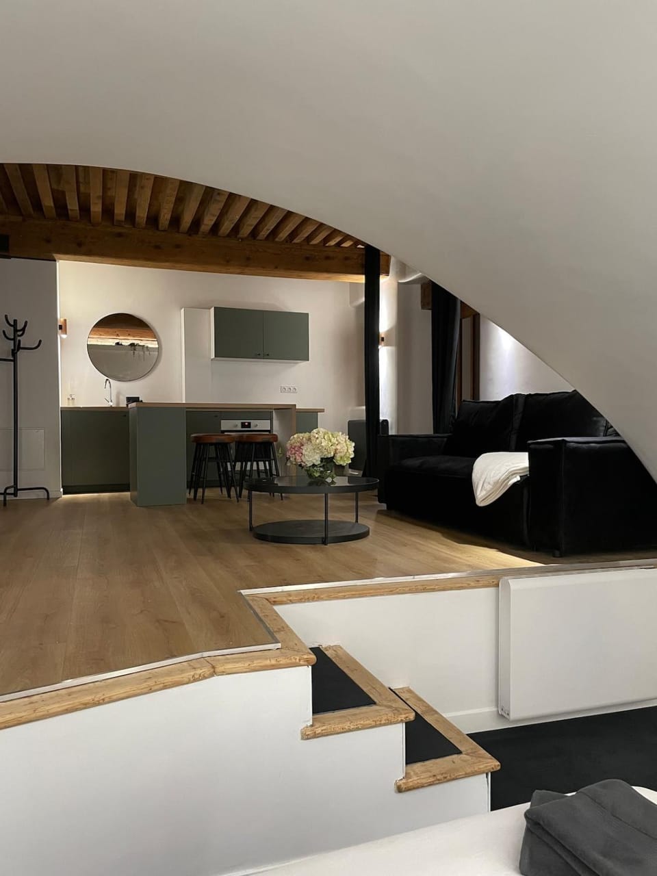 Love Room standing-Cœur de Lyon Apartment in Lyon