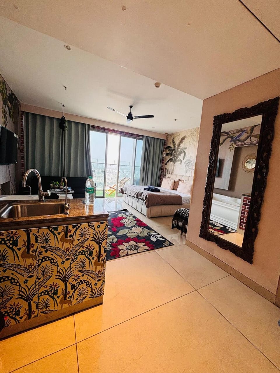 Nature Escape Jacuzzi Apartment Apartment in Gurugram