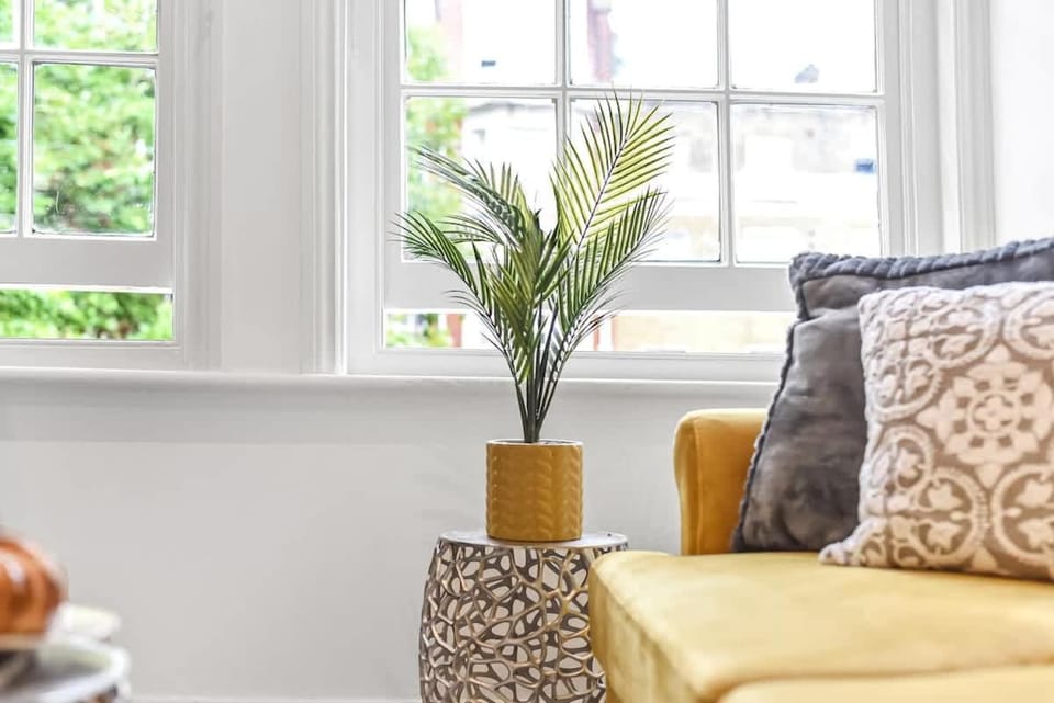 Lux 2 Bed On Edgware Road Apartment in City of Westminster