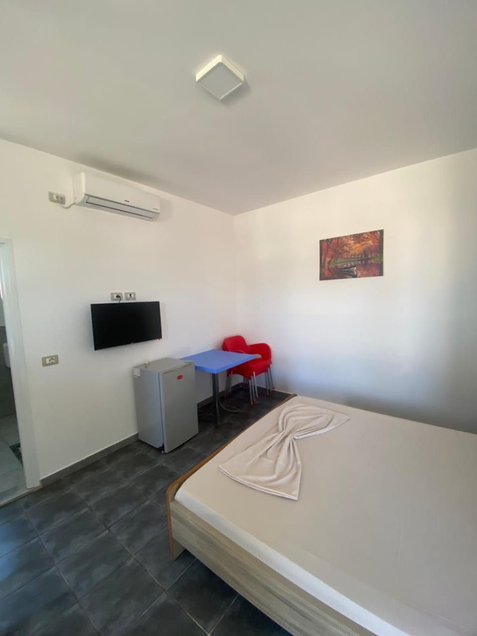 Rei Capsule hotel in Vlorë County, Albania
