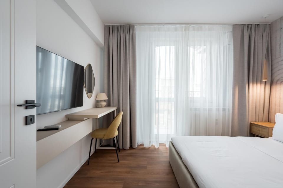 TV and multimedia, Bedroom, flat iron, heating, wardrobe, air conditioner