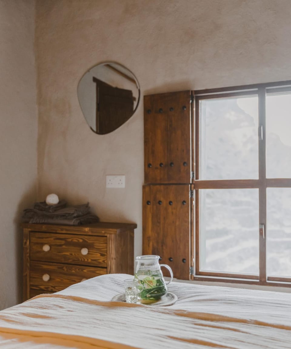 Property building, Bedroom, Mountain view