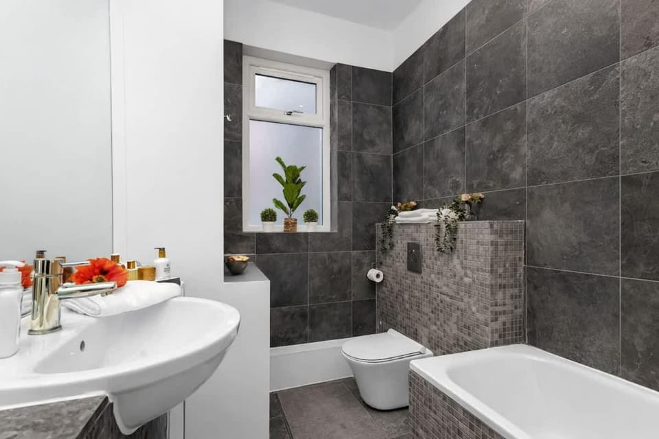 Holland Park Cosy One-Bed - Ideal for Long Stays Apartment in City of Westminster