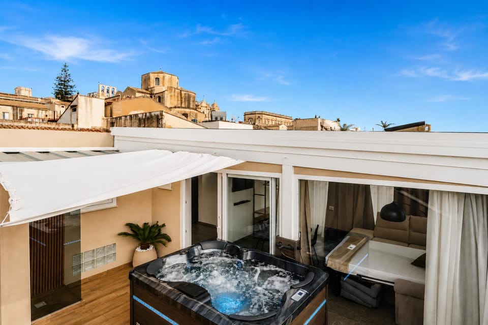 Restaurant/places to eat, Hot Tub, Swimming pool, Open Air Bath, Bath
