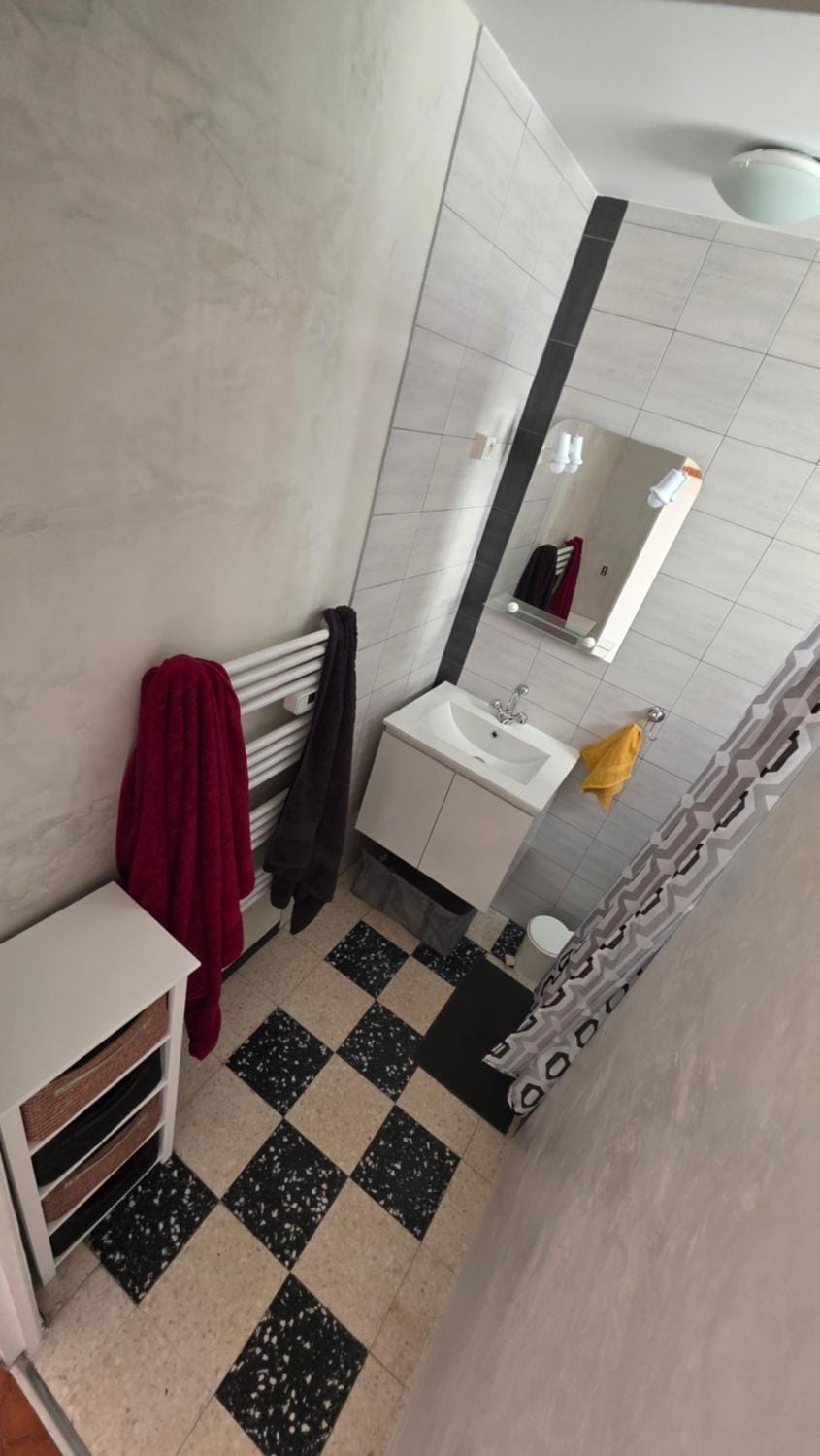 Appartement dans mas de ville Apartment in Alès