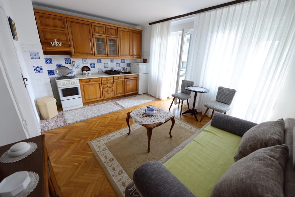 Living room, kitchen