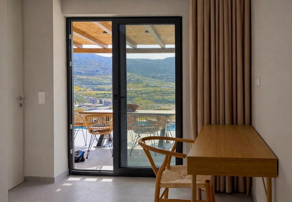 Bedroom, Sea view, Swimming pool