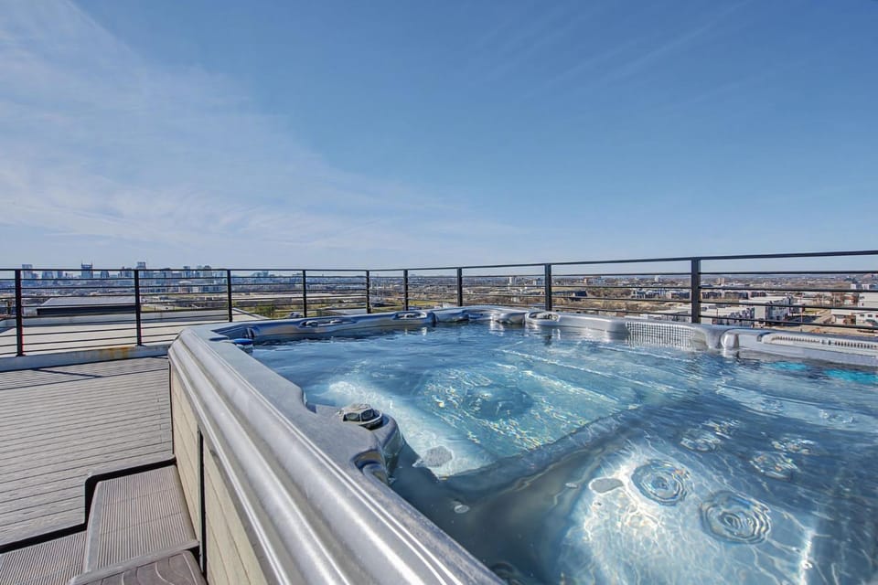Hot Tub, View (from property/room)