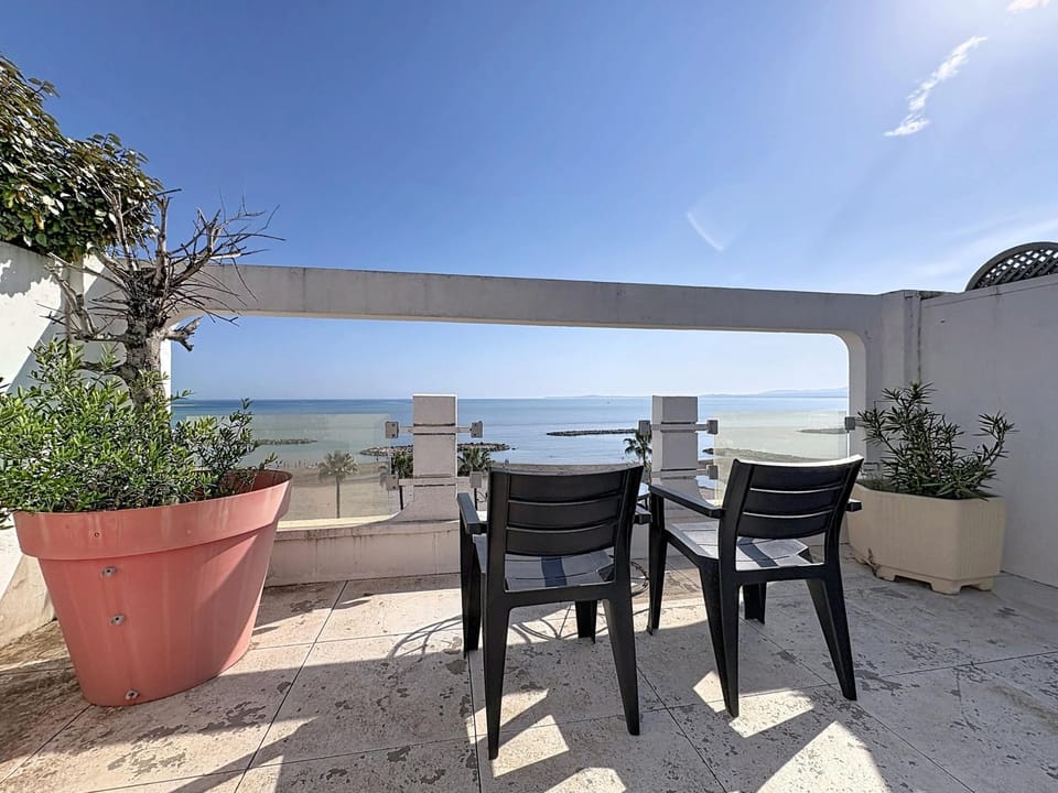 Patio, Patio, Balcony/Terrace, Balcony/Terrace, Sea view, Sea view