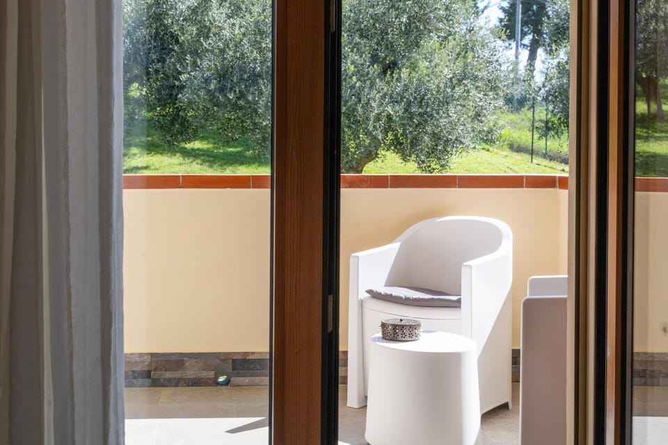 Balcony/Terrace, Garden view, Internal: Not applicable to any particular room