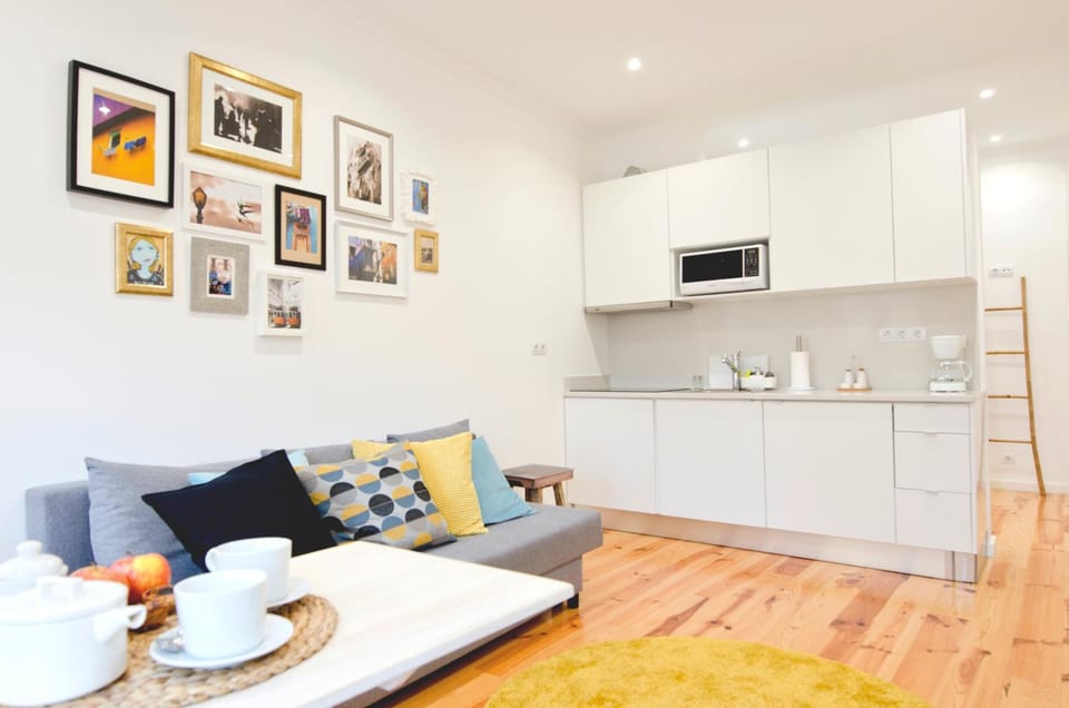 Kitchen or kitchenette, Living room, Dining area