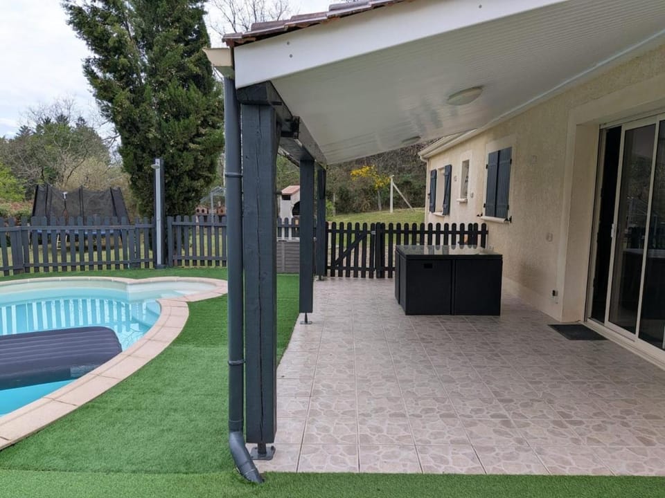 Maison cosy avec piscine privée en Dordogne -7 personnes Villa in Nouvelle-Aquitaine