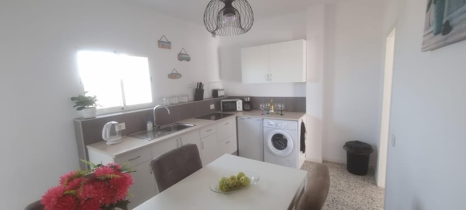 Kamer Appartement in Arico Apartment in Abona