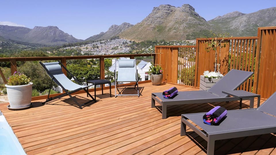 View (from property/room), Balcony/Terrace, Mountain view, sunbed