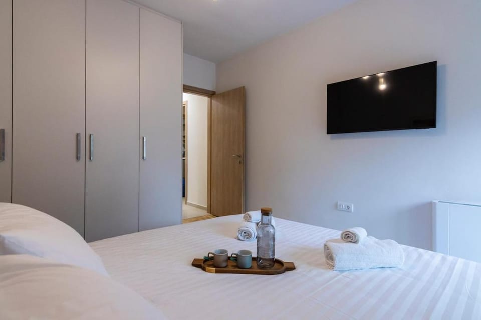 Refined 2 bedroom Luxury in Kalamaria Apartment in Thessaloniki
